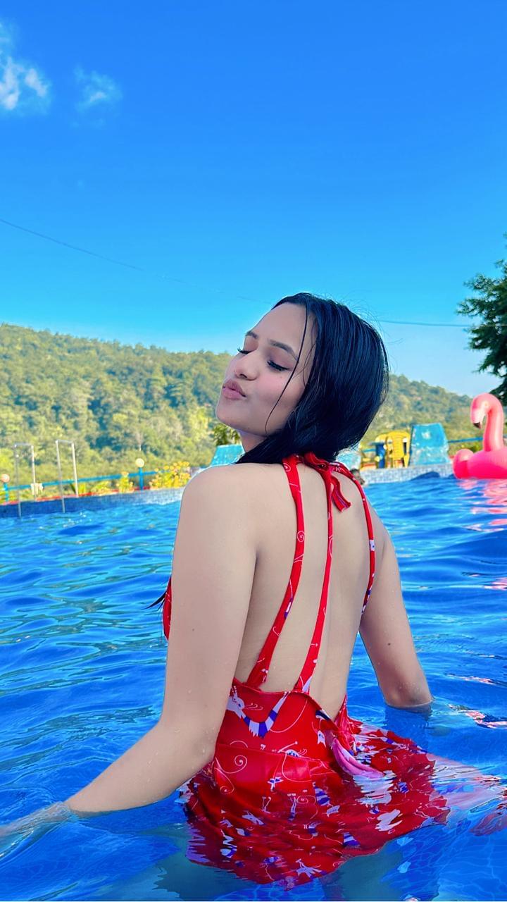 Call Girls In Delhi Sarojini Nagar 8447389422 Female Escorts✔️