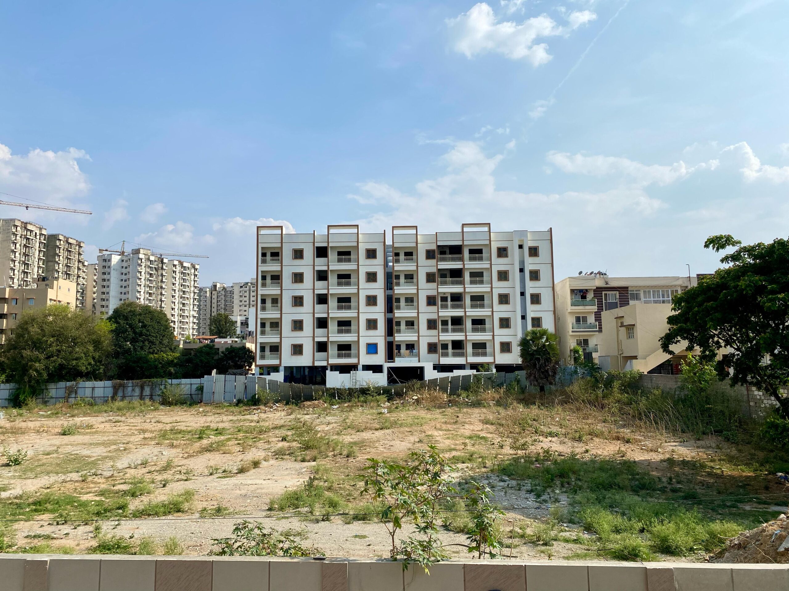 3 Flats Are Available in Banjara Layout
