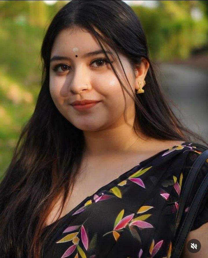 Call Girls in Mukherjee Nagar—>(( 𝟵𝟲𝟰𝟯𝟵𝟬𝟬𝟬𝟭𝟴 ))—>Delhi NCR