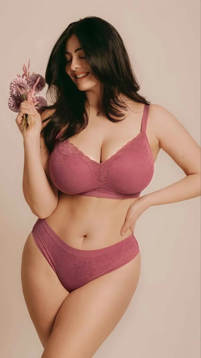 Enjoy-Call Girls In Munirka, +919711100155꧁EscortS Service …