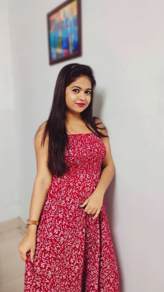 METRO {9899,55,0277} Call Girls in Defence Colony DELHI