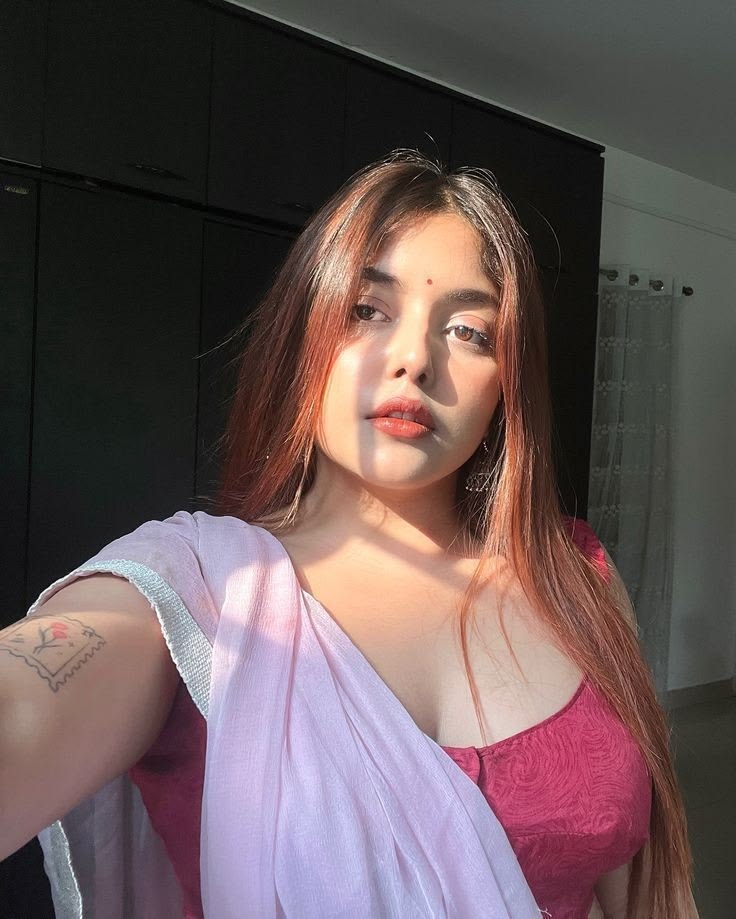 Call Girls in Yamuna Vihar—>(( 𝟵𝟲𝟰𝟯𝟵𝟬𝟬𝟬𝟭𝟴 ))—>Delhi NCR