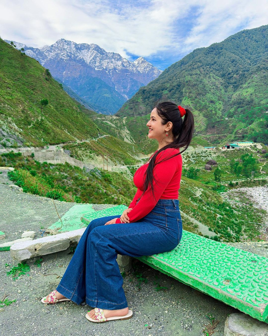 Call Girls in New Moti Bagh—>(( 𝟵𝟲𝟰𝟯𝟵𝟬𝟬𝟬𝟭𝟴 ))—>Delhi NCR